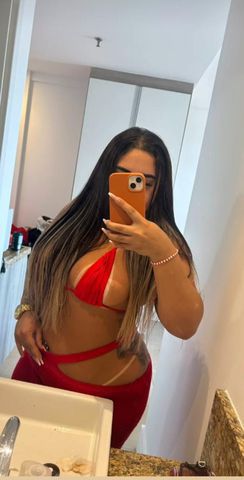 Tenho 23 anos me chamo tifane  estou de volta a cidade , sou estilo namoradinha carinhosa e sensual venha se satisfazer comigo 
Massagens eróticas 
Oral bem babadinho 