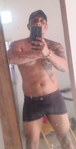 Sou ativo nao mando fotos pos estao no meu perfil nao faço sexo sem camisinha nao tenho local