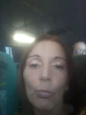 DANYELA 
Afim de um oral na minha casa? Chama no zap