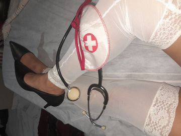 vamos gozar juntos amor
venha se deliciar com a flor do prazer, ofereço sempre um squit pra vc deixando a cama molhadinha. 
atendo todos os seus desejos ;)
