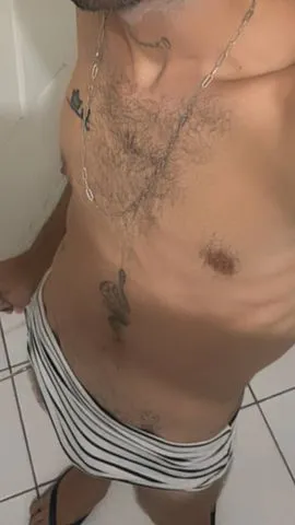 Posso comer seu rabo com minha pica de 21cm
Posso te dar meu cu profundo e guloso. 

Posso ser o ativo fodedor, mas posso ser a putinha de calcinha que leva vara até não aguentar mais. 