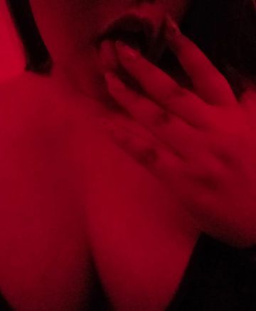 Venda de fotos e vídeos do jeito que você quiser amor. 😋🍬 Ideal pra você que quer dá uma gozada rápida e gostosa. 😏🤤