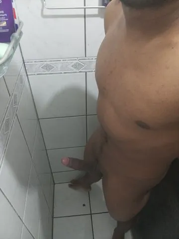 Paraense 27anos ,  11 anos em Joinville moreno corpo na média rsrs em busca de diversão e fatura uma grana
Interesse: somente em mulheres 

Quem tiver interesse só dá um salve 