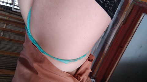 Olá sou a Carol Ayala e estou aqui para te dar muito prazer gosto de sexo bem pegado tomo todo leitinho adoro sentir minha raba ardendo depois kkk Sim sou muito safadinha, a coroa mais puta de Porto Alegre, Coroa sim, mas com corpo de ninfeta. Ah sou ninfomaníaca de verdade. 
Atendo no meu local no bairro São João pertinho da Cristóvão Colombo vem trocar para ver comigo, vem!!!