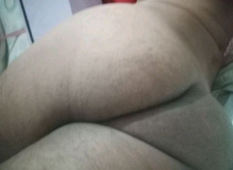 Atendo a qualquer dia e hora. No momento estou sem local. É só marcar, faço um preço bacana. 