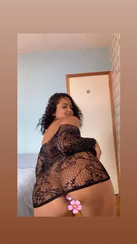 Acompanhante 367699
