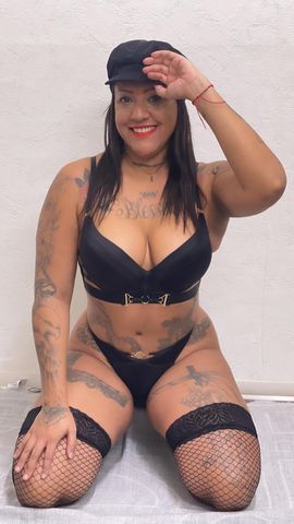 Grazi tatuada incrível beijo grego 241534