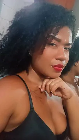 Sua namorada, atenciosa, carinhosa, educada e cheirosa amor. Atendimento personalizado, sem mecanismo e sem pressa, em hotéis, motéis e a domicílio com portaria. Atendo homens, mulheres e casais. Aguardo seu contato!