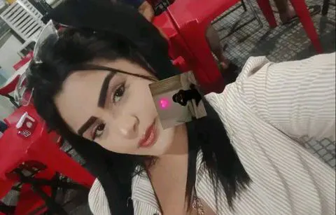 Venha goza gostoso comigo adoro chupa um pão delicioso estilo chupando um sorvetinho, tenho uma buceta que vc irá adorar da uma gozada bem gostosa e vc não irá se arrepender de me conhece estarei disponível esperando sua presença bb