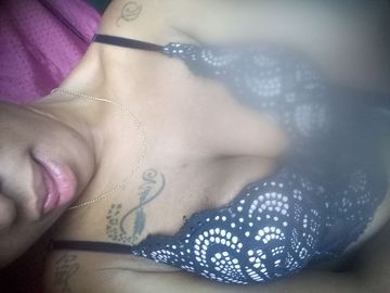 mulheres Porto Alegre - RS morena 31 anos Faço  o estilo namoradinha 
Realizo Fetiches 
Atendo Casais 
Atendo  no carro 
Faço  massagem 