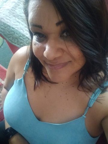 Procurando algo mais sensual .Trabalho com a sensitive ,Nuru,linguam,relaxante.Horarios flexiveis Fechando uma sessão de massagem,ganha uma linguam.Informaçoes pelo whats .