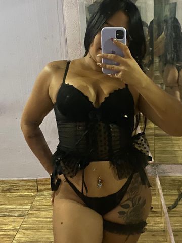 Sou morena, gostosa de rosto e corpo. Minhas fotos são reais, comigo é tudo sem pressa. Prezo por um bom atendimento. Vem gozaarr gostoso vidasss