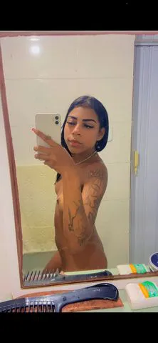 Nicolly 394233