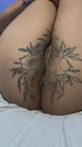 Jheniffer loirinha tatuada  sem frescura  todas posições  com promoções rapidinha 50 reais  387302