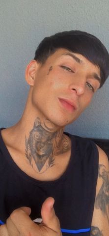 homens São José Dos Campos - SP 22 anos Moreno tatuado
Dotado🍆22 cm 
Formado na escola da vida 
