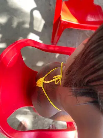 Pretinha magrinha bumbum empinadinho peitinho pequeno cheirosa cheia de tesão 