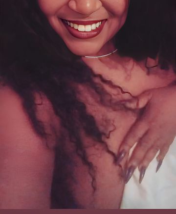 Oii..me chamo dandara e sou de Benfica....estilo bbw/namoradinha... adoro sexo gostoso com muito bj na boca e sei que vc gosta também 🥰...pg completo e sem frescuras....oral bem gostoso sem camisinha...se deixar fico hrs me deliciando.....me chama pra gente se divertir juntinhos!