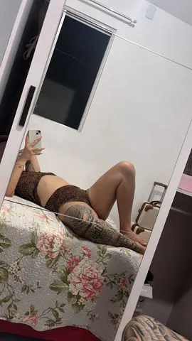 Olá , tudo bem ? Ao me chamar peço que leia a descrição do site ! 
 na cama sou tranquila e sem frescura faço oral e vaginal não faço anal então ao me chamar peço que sejam decididos . Uber de ida e volta por conta do cliente 
