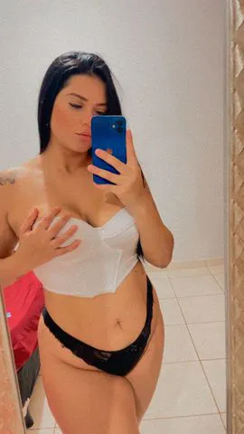 Bruna Mendes  370833