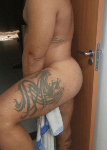 Casais e homens sigilos