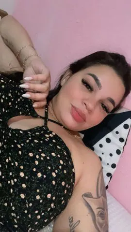 Olá , tudo bem ? Ao me chamar peço que leia a descrição do site ! 
 na cama sou tranquila e sem frescura faço oral e vaginal não faço anal então ao me chamar peço que sejam decididos . Uber de ida e volta por conta do cliente 
