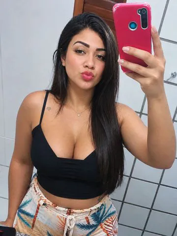 Olá amores sou sua melhor companhia venham e comprovem, adoro fazer meus clientes gozarem mais de uma vez pois sou muito safada na cama , sou discreta , linda e maravilhosa. Além do atendimento presencial faço vídeos chamadas e vendo conteúdos.
