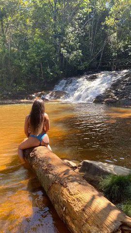 Oi, pode me chamar de Aurea. ✨

Sou uma pessoa em constante construção e evolução, aprendendo um pouco mais a cada dia com a vida e com as pessoas que passam por ela.

Sou amante das artes em geral: dança, música, cinema e literatura. Gosto de uma boa conversa com conteúdo, de carinho e me considero uma romântica.

Adoro frequentar bons lugares, uma boa gastronomia e ser levada para jantar, afinal, bons momentos merecem ser celebrados.

Se você se identificou e deseja trocar experiências com uma boa companhia, entre em contato.