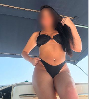 Olá amores prazer sou uma garota linda cheirosa e muito educada minhas fotos são reais, vou explicar um pouquinho sobre o meu atendimento pra vocês aqui sou estilo namoradinha beijo na boca. oral bem babado e delicioso é uma ppk linda e cheirosa,gosto de ver meu cliente bem satisfeito e relaxado, sou especializada em massagem nuru e tântrica