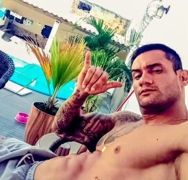 Prazer, sou o kaio - seu Deus Grego!
 sou ATIVO.


 
20 cm.
Malhado definido, educado, culto, elegante, charmoso, discreto e muito safado! Atendimento em alto nível para pessoas de alto nível.


 
Disposto a realizar todos os seus desejos e fantasias, com muito prazer. Sempre cheiroso


.


 
Posso ser seu Príncipe ou ser intenso na cama (ou os dois), você escolhe. No sexo curto sou muito safado,  mais curto bater um papo , pra deixa os clientes mais a vontade pra n ter aquilo de atendimento mecânico....


 
SERVICOS EXTRAS:
Faço vídeo chamadas
Venda de vídeos
Faço viagens
Festas e eventos
Pernoite
Fetiches