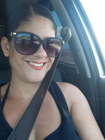 Mulher experiente a procura de companhia e ajuda financeira 263221