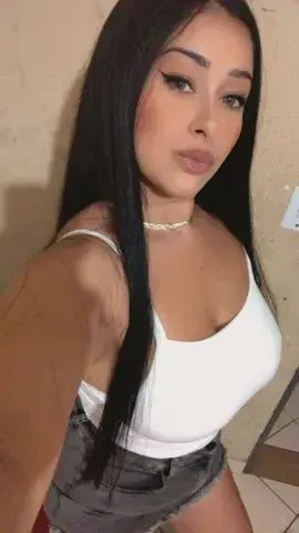 Olá rapazes, sou Carol Rapunzel tenho 25 anos e estou a disposição para satisfazê-los, meu atendimento e estilo namoradinha, com seios fartos e um bumbum de deixá-los loucos, venha se satisfazer. Prezo muito pela higiene, sou do tipo namoradinha mas também realizo fetiches, Com local, e vídeos chamadas disponível. Atendimento 24hrs.
Ao me chamar e só informar que veio através do ocabare.com.