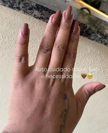 To aqui pronta pra fazer um sexo gostoso
E fazer você  delirar de tesão 
Não tenho local.
Sem frescura
Atendo na madrugada tbm
Chaaama