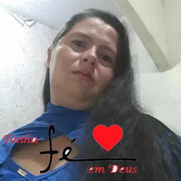 Sou gordinha saliente safada adoro sentar em uma rola gostosa fazer sexo gotoso 