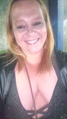 Sou ruiva gordinha bem safadinha procuro satisfazer bem meus clientes atenciosa 