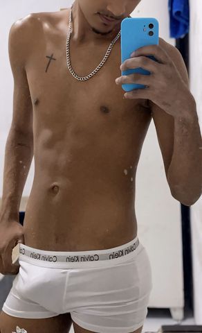 Sou novinho 
Conteúdos tbm 
Curto tudo 
Vem fuder gostoso 