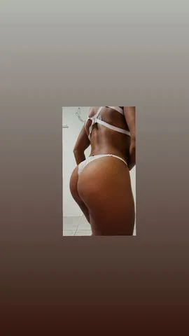 Uma morena de uma sentada que vai te enlouquecer com um rabao 389905