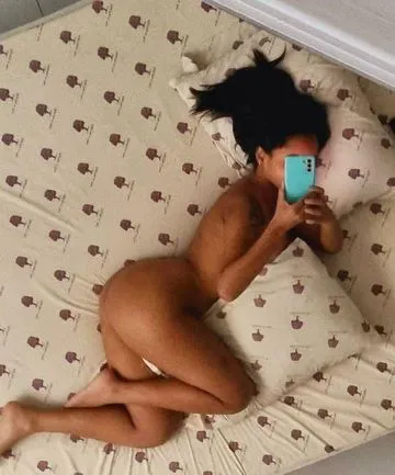 Sou uma verdadeira e deliciosa namoradinha, toda linda de rosto e corpo, minhas fotos são verdadeiras e reais, NADA DE FAKE! 
Adoro fazer um oralzinho babadinho, comigo é tudo sem pressa e sem frescuras de verdade! 