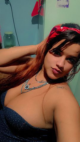 Safadinha gostosa adoro tranza