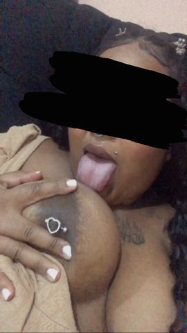 nicolle mulheres sao paulo sp sou nicolle tenho 27 anos e muito prazer pra te dar sou grande e gostosa com tatuagens e piercings nos seios posso ser sua namoradinha carinhosa a uma ninfeta insaciavel depende do que procura sou uma acompanhante bonita gostosa cheirosa educada e o mais importante bem safada garanto que teremos momentos de muito tesao juntos morena 27 anos mulheres em sp capital acompanhante eles morena 80 170 santana 27