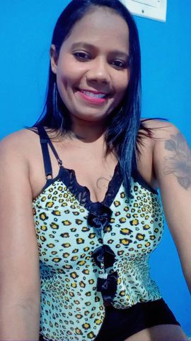 Disponível todos os dias com horário agendado, se for possível atendo na madrugada também com horário marcado com antecedência, atendo sozinha, local limpinho, tranquilo e discreto com garagem, confortável, toalhas limpinha, organizado, sou morena, simpática, carinhosa, educada, extrovertida, gosto de oferecer hum atendimento completinho 
Com Finalização no Anal caso goste podemos combinar, faço hum oral empecavel, aceito mim chupar também, caso queira tomar sua cervejinha pode trazer, curtir alguma coisa pode fica avontade não mim importo, então se vc estiver afim de Huma boa compania se esse for o perfil que vc procura mim chame pra mais informações, tabelinha de preços no WhatsApp 😘