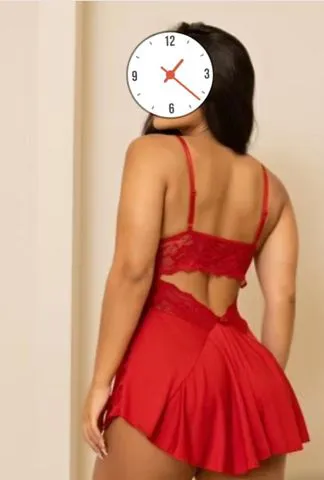 Venha meter bem gostoso. Adoro dar de 4. Chupo bem babadinho. Tenho Local e tb faço RAPIDINHA 100,00 .oral e vaginal. N faço anal