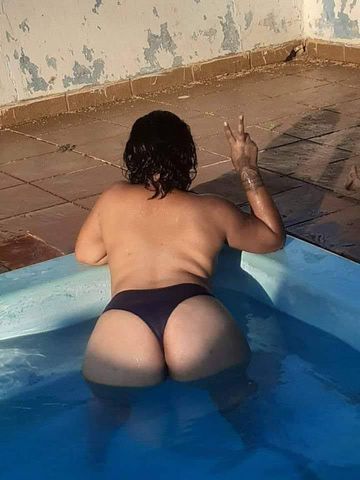 Cheia de tesão amante do prazer 