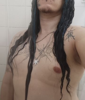 Metaleiro tatuado discreto, pra fazer oq vc quiser 😈