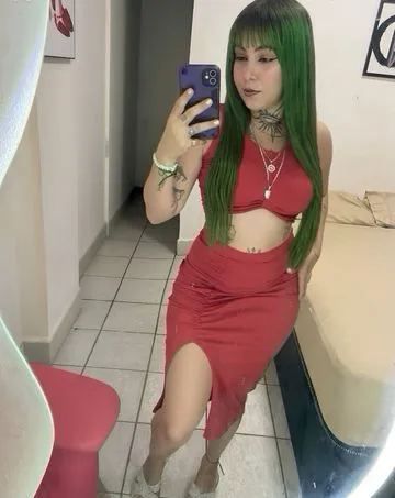 LOLA BRANQUINHA TATUADA 392732