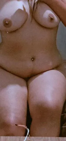 Venha desfrutar de uma bucetinha gostosa , esse valor e meia hora coração ,