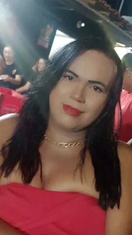 Eu trans extrovertida e simpática super gostosa e gentil 