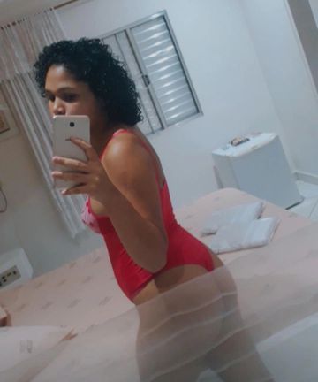Poli a gravidinha safada  323737