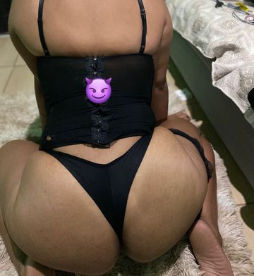 Vem comer um cuzinho e uma buceta apertadinha.  Oral bem babadinho 🔥😈
