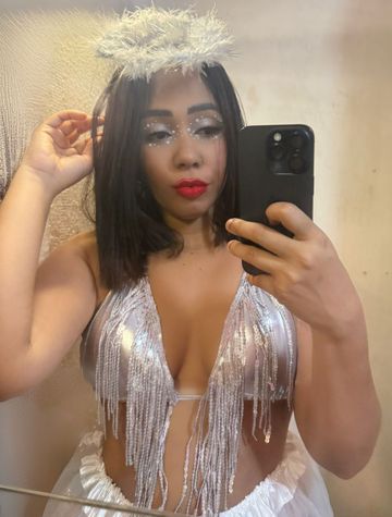 Sou a Cris , sua  namoradinha com os peitos naturais, a bunda grande e as pernas grossas. Sou uma gata, linda de rosto, com um corpo bronzeado e cheirosa. Aqui é sem enganação ou golpes, totalmente real, zero fake. Sou verificada pelo próprio site, tenho vários comentários de clientes 
Meus atendimentos são bem tranquilos, sem pressa e sem agonia, nada mecânico ou robotizado. Comigo, você pode gozar até 3 vezes dentro do horário contratado comigo 
No momento, estou SEM LOCAL próprio, mas atendo em motéis, hotéis, pousadas, flats de clientes, domicílio de clientes, local de trabalho do cliente e vou também em caminhão grande.  
Meus valores não está incluso o deslocamento de ida e vinda 
Eu aceito pix, dinheiro e cartões.atendo todos os dias
De 10hr as 00:00  marque seu  horário pelo meu whatsapp 