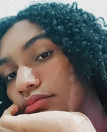 trans Rio De Janeiro - RJ morena 20 anos Quando a luz apaga  eu deixo de ser um anjo  e assumo  outra forma 😈 mulher transexual 